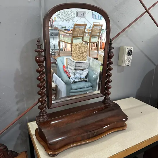 Swing mirror
