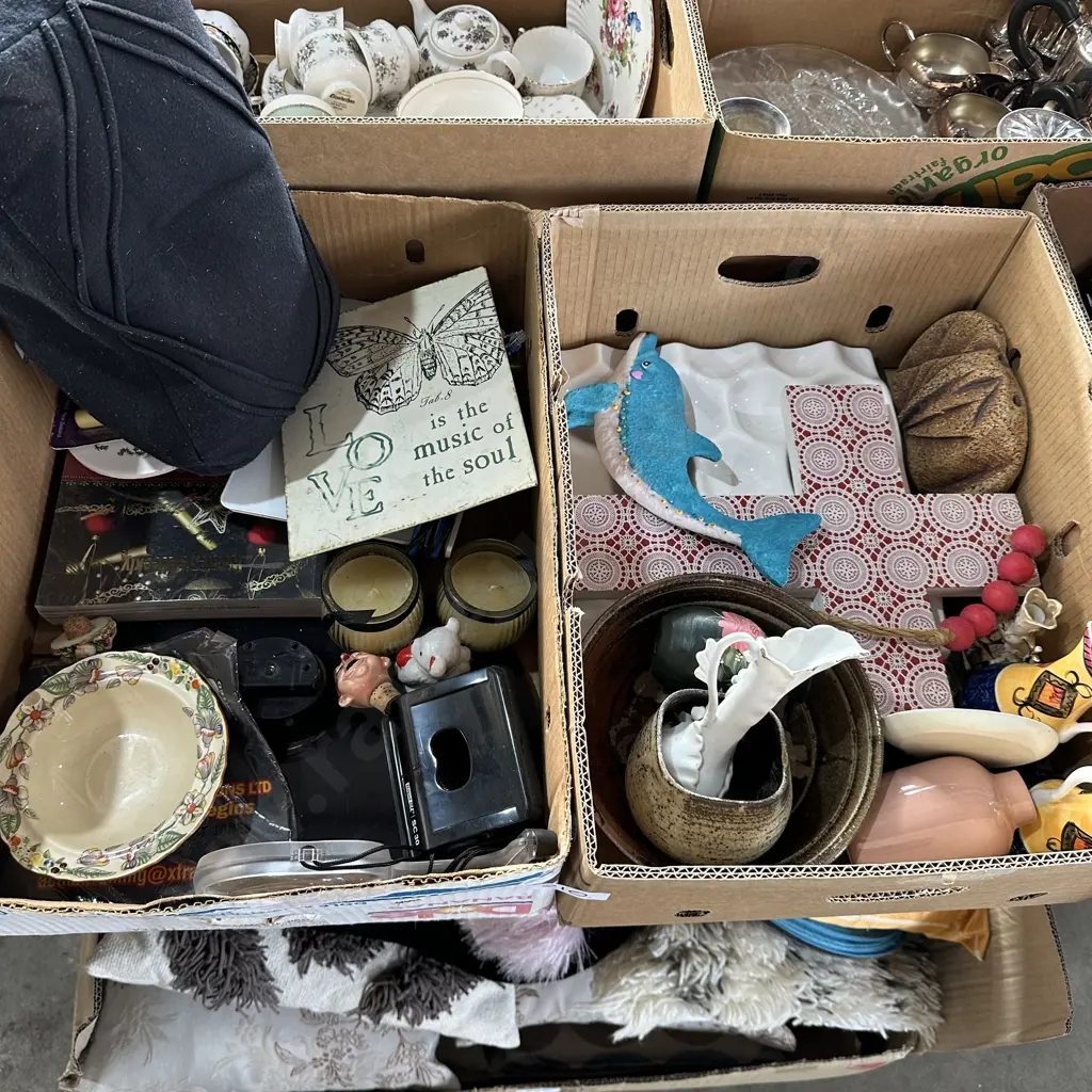 2 box lots Image 1++