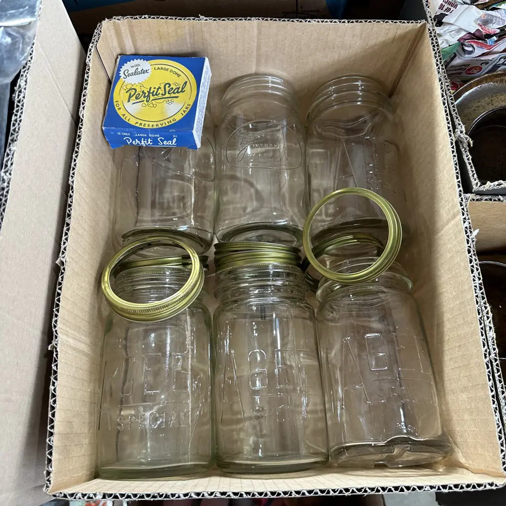 Agee jars Image 1++
