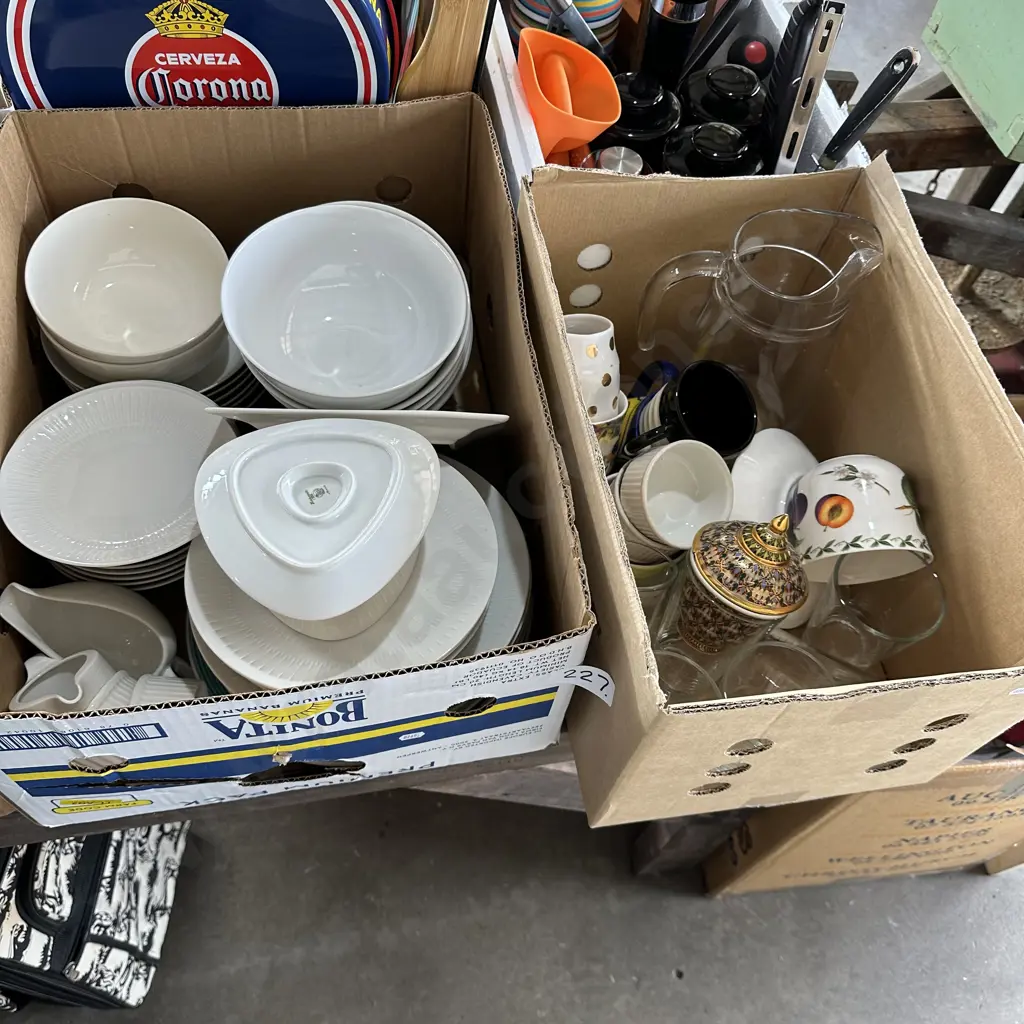 2 box dinner service etc Image 1++