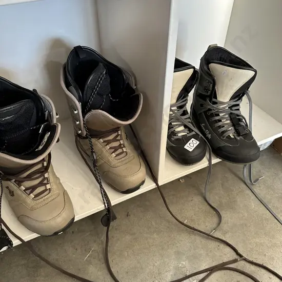 2 x pr snowboard boots