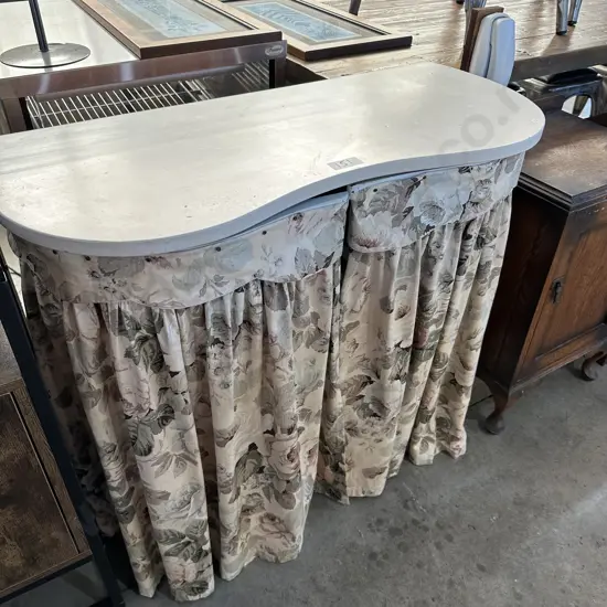 Sewing table