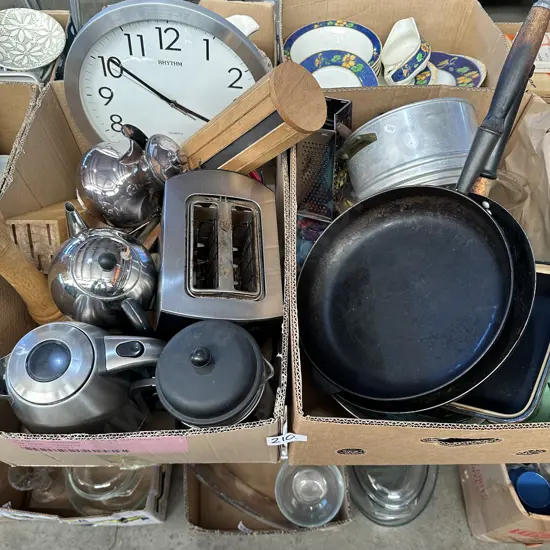 2 box kitchenware etc