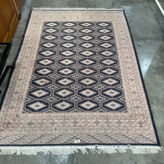 Rug 2300 x 1600