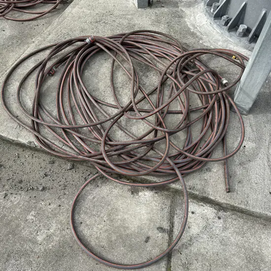 2 hoses