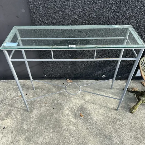 Hall table (damaged glass)