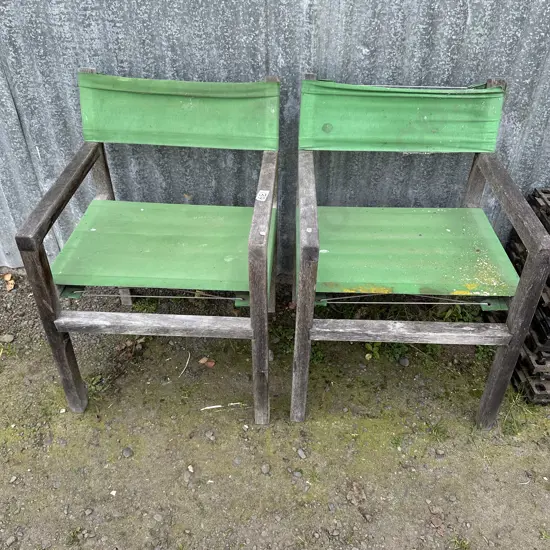 Pr outdoor chairs