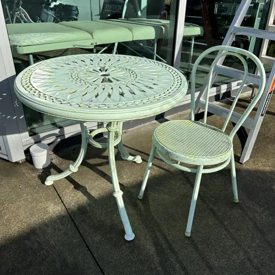 Painted Alum patio table and chair