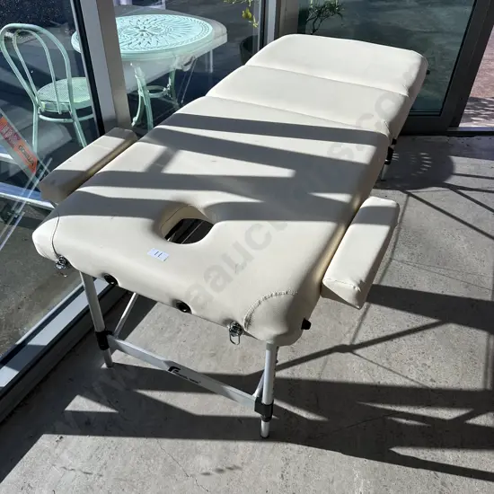 Portable massage table by Fitness Wise