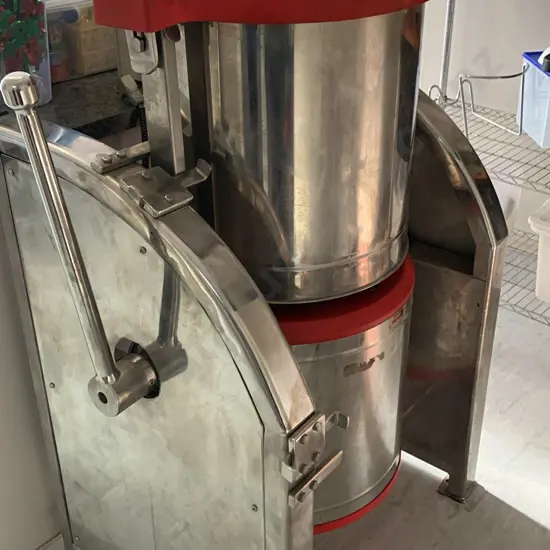 Electra commercial tilting grinder 10kg (contact us for details)