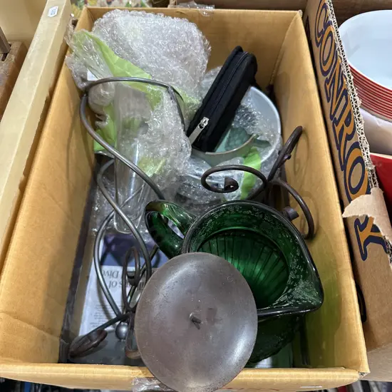 Box with green jug etc