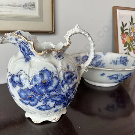 Art Nouveau Jug  ( wash bowl is damaged )