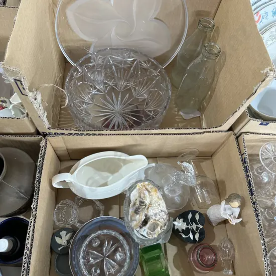 2 boxes glassware etc