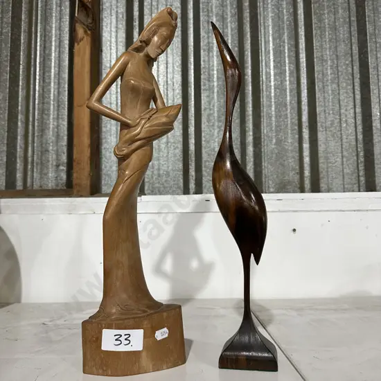 2 Wooden carved items