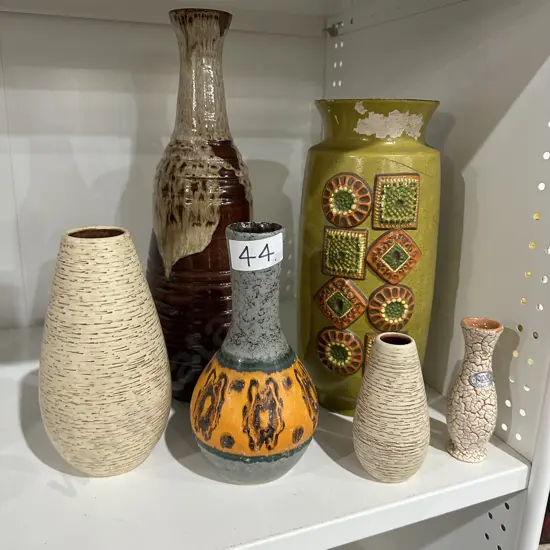 6 Vases