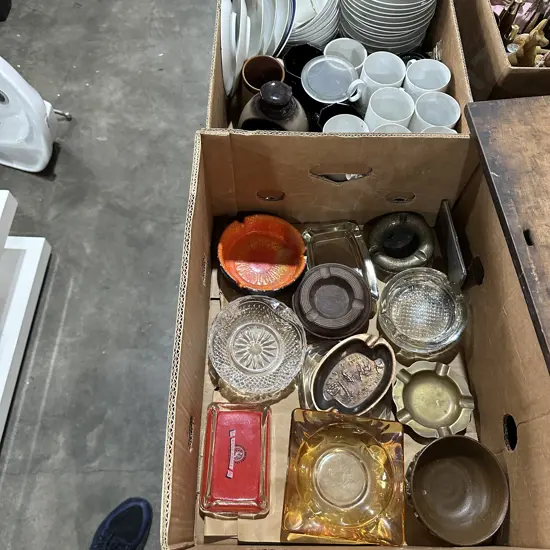 2 box crockery and trays