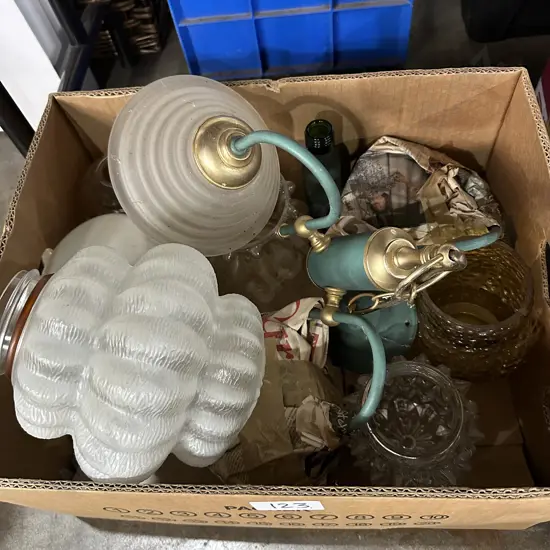 centre light plus 70s shades