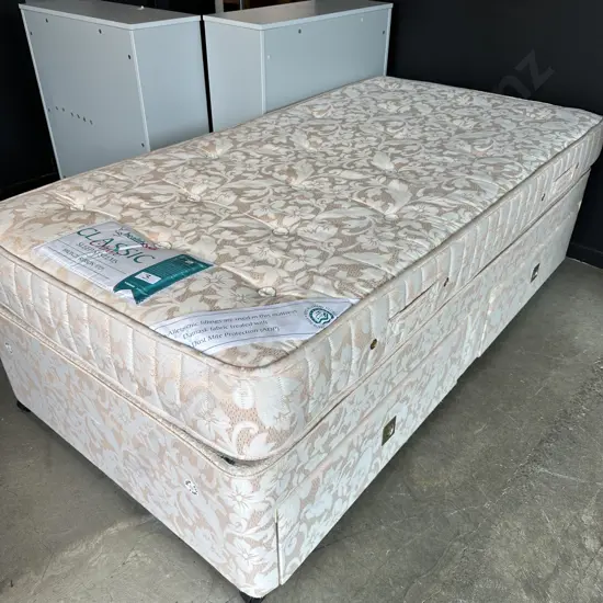 King single divan bed