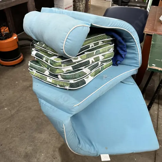 Lounger & seat cushions