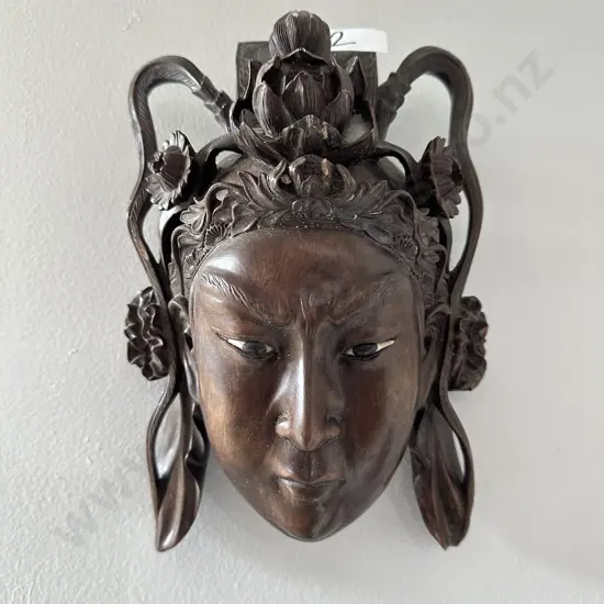 Heavy wood carved face 26cm