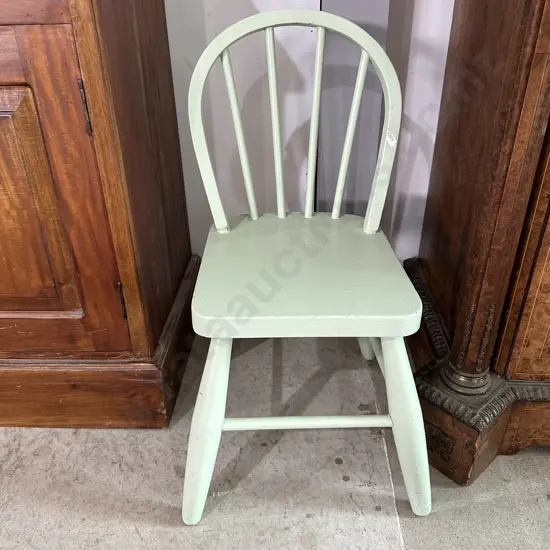 Childs bentwood chair