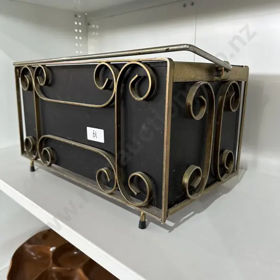 Retro firewood basket