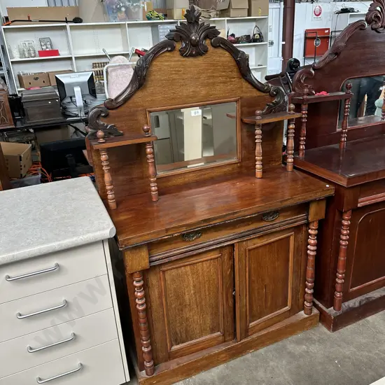Chiffonier
