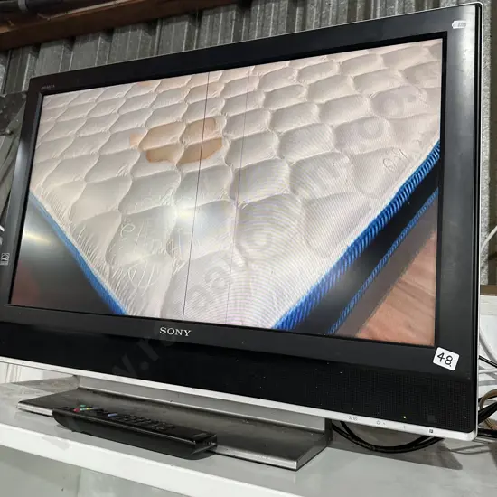 32inch TV with remote