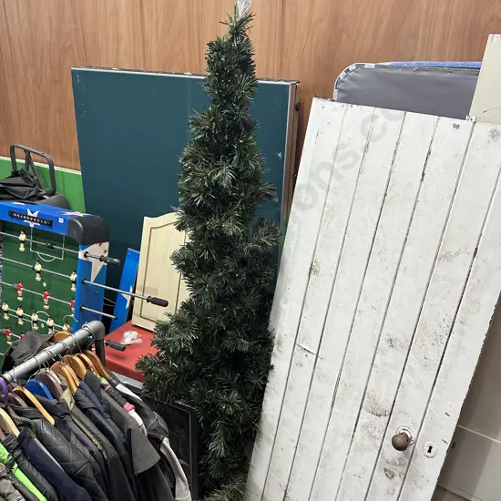 6foot xmas tree with lights