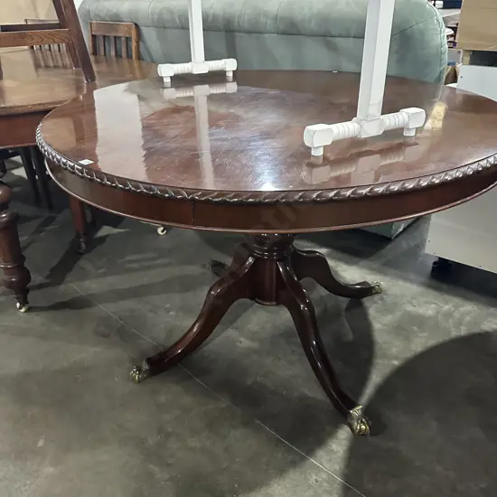 Rope edge Mahog table