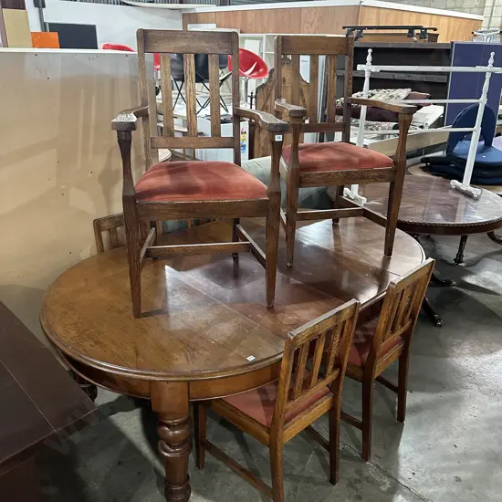 Set of 6 Oak chairs