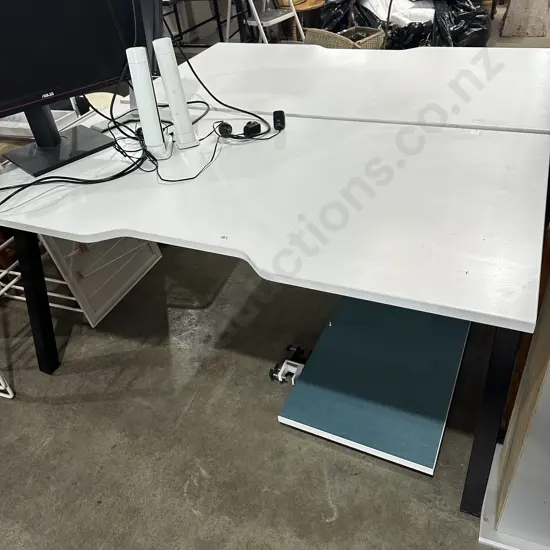 Dual modern desk