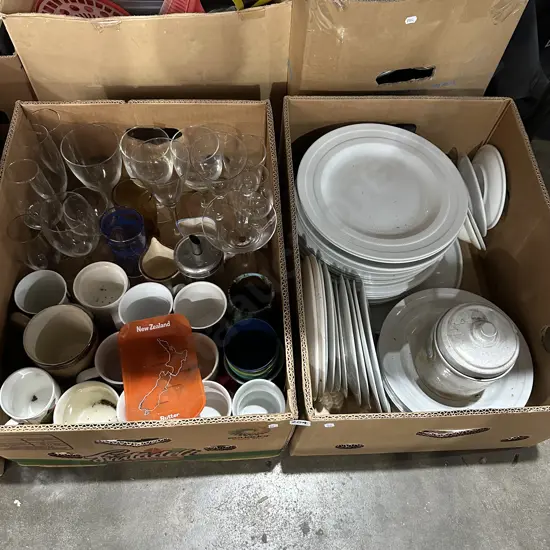 2 boxes plates , cups glasses
