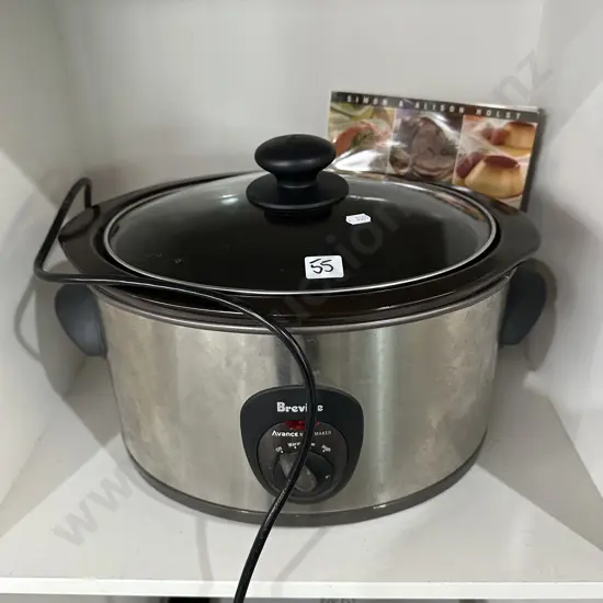 Slow cooker