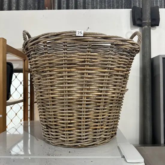 Wood basket