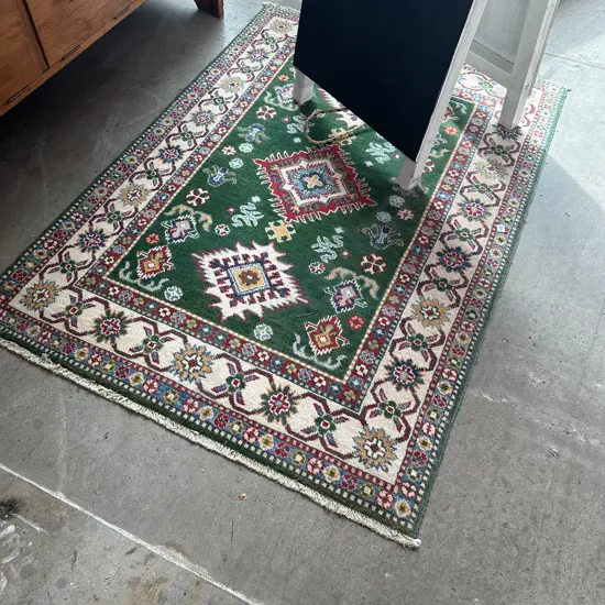 Persian rug 1.5 x 1m  new