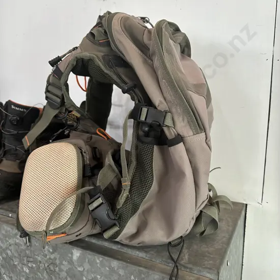 Airflow back pack fishing jacket