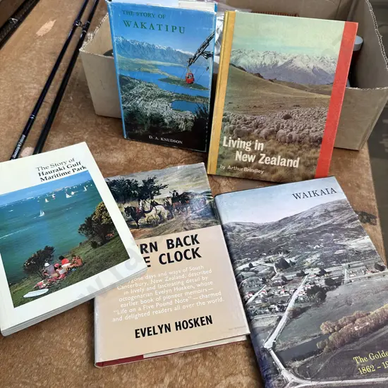 5 x early NZ books