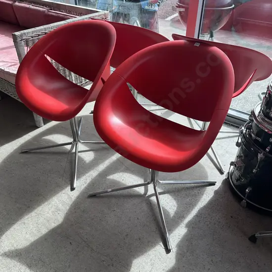 Set 4 Red lipstick chairs