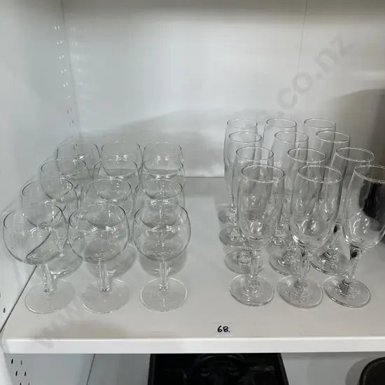 1 doz champagne, 1 doz wine glasses