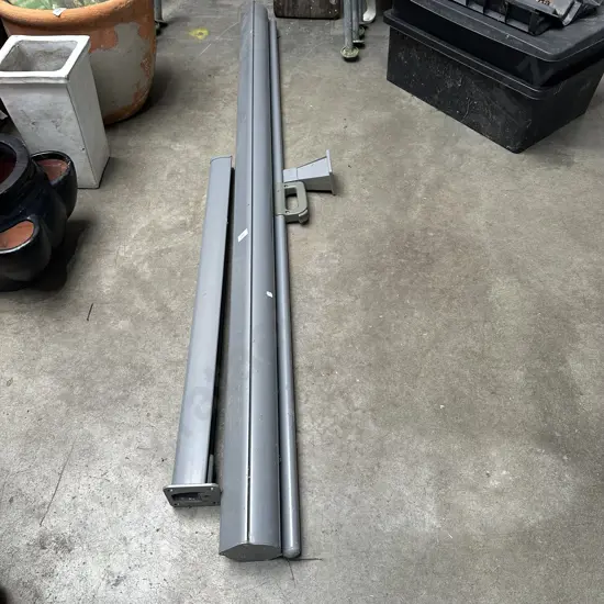 Sliding screen (side pull)