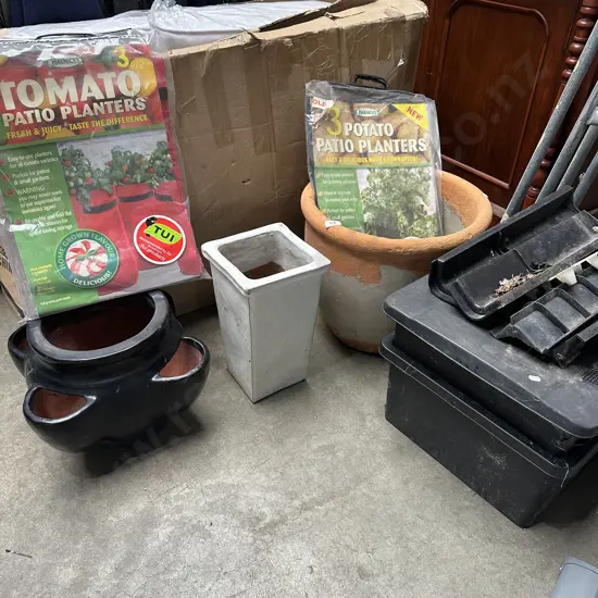 3 pots and planter bags plus worm farm