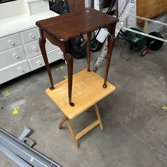 2 x side tables