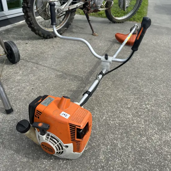 Stilh FS120 scrub cutter plus attachments