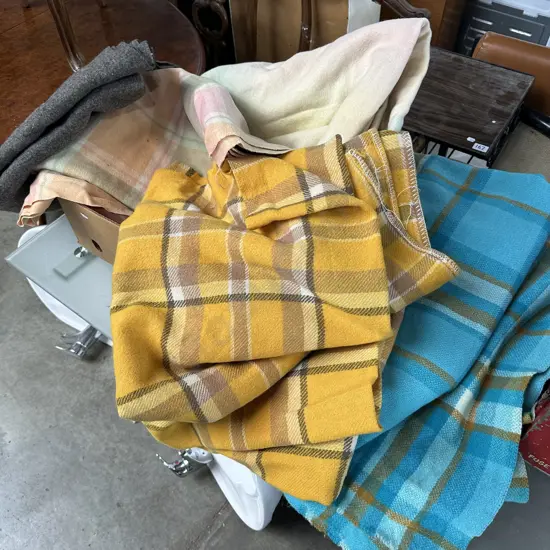 Vintage woolen blankets x 5