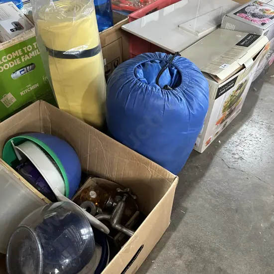 Sleep bag, bed roll, glassware, tiles, box lot