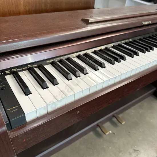 Technics electric paino