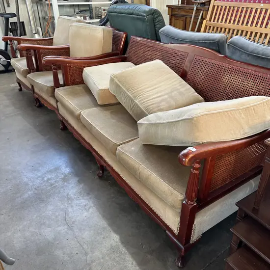 3pc wickerback suite