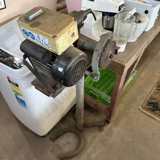 Electric grinder stand