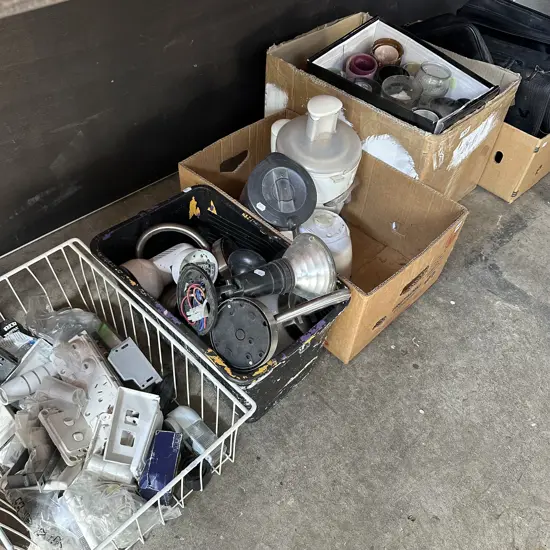 Bay lot inc hardware, bags, tealights etc